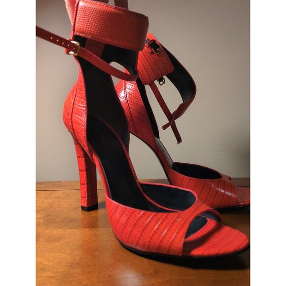Alexander Wang Heels 40 Red Snake Skin Peep Toe Buckle Ankle Cuff High Heel - Picture 4 of 8